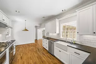 617 Harold St, Houston, TX 77006 - Photo 9