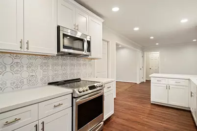 1807 Shadow Bend Drive, Houston, TX 77043 - Photo 9