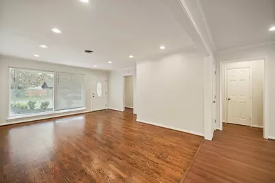 1807 Shadow Bend Drive, Houston, TX 77043 - Photo 3