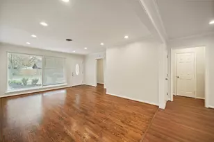 1807 Shadow Bend Dr, Houston, TX 77043 - Photo 3