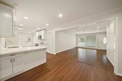 1807 Shadow Bend Drive, Houston, TX 77043 - Photo 13