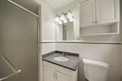 1807 Shadow Bend Drive, Houston, TX 77043 - Photo 17