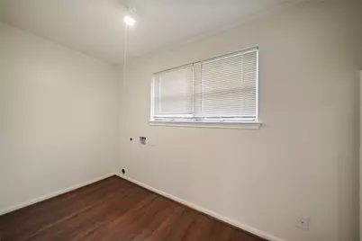 1807 Shadow Bend Drive, Houston, TX 77043 - Photo 21