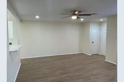 907 Grand Plains Drive, Houston, TX 77090 - Photo 5