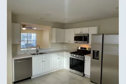 907 Grand Plains Drive, Houston, TX 77090 - Photo 7