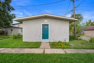 806 3rd Ave N, Texas City, TX 77590 - Photo 9