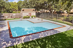 13948 Hollowgreen Dr, Houston, TX 77082 - Photo 9