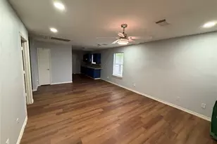 2002 Pannell St, Houston, TX 77020 - Photo 3