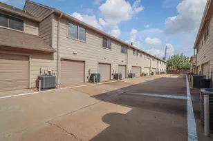 2805 Panagard Dr, Houston, TX 77082 - Photo 27