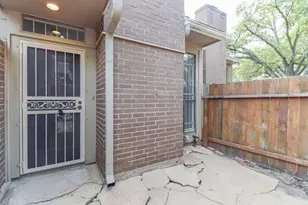 2805 Panagard Dr, Houston, TX 77082 - Photo 25