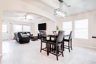 7039 Primrose Rd, Baytown, TX 77521 - Photo 9
