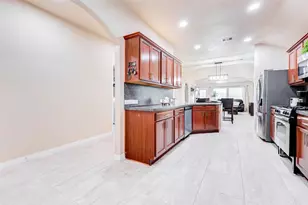 7039 Primrose Rd, Baytown, TX 77521 - Photo 5