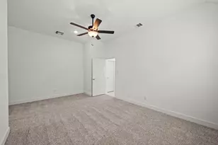 527 Pk Hl Ct, Stafford, TX 77477 - Photo 17