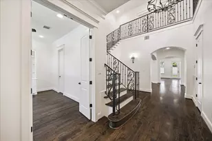 1539 Hewitt Dr, Houston, TX 77018 - Photo 3
