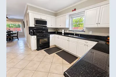 548 River Plantation Drive, Conroe, TX 77302 - Photo 15