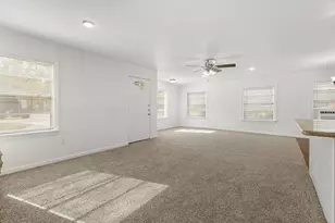 729 E 41st St, Houston, TX 77022 - Photo 7