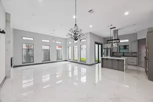 2323 Tuam St, Houston, TX 77004 - Photo 3