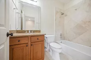 415 Tuam St, Houston, TX 77006 - Photo 21