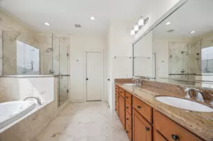 415 Tuam St, Houston, TX 77006 - Photo 19