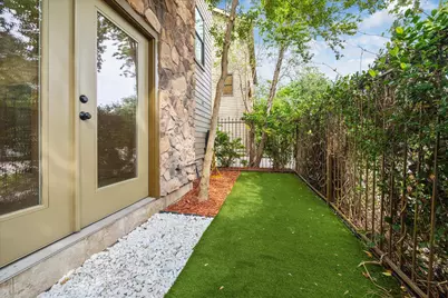 415 Tuam Street, Houston, TX 77006 - Photo 7