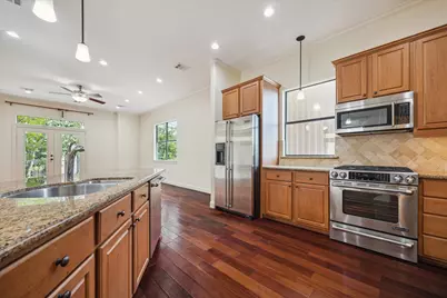 415 Tuam Street, Houston, TX 77006 - Photo 13