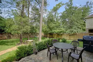 174 Spindle Tree Circle, The Woodlands, TX 77382 - Photo 3