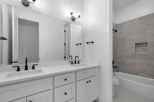 10006 Goliad Dr, Mont Belvieu, TX 77523 - Photo 21