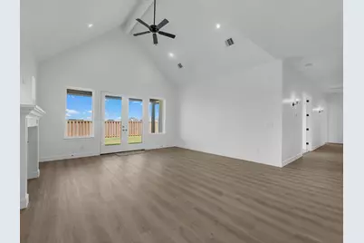 10006 Goliad Drive, Mont Belvieu, TX 77523 - Photo 11