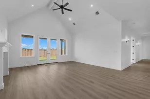 10006 Goliad Dr, Mont Belvieu, TX 77523 - Photo 11