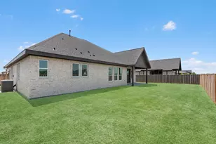 10006 Goliad Dr, Mont Belvieu, TX 77523 - Photo 5