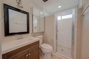 1110 E 24th St, Houston, TX 77009 - Photo 15