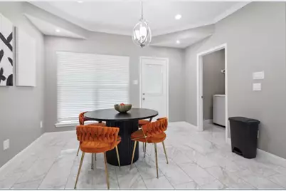 5914 Southridge Street #B, Houston, TX 77033 - Photo 11