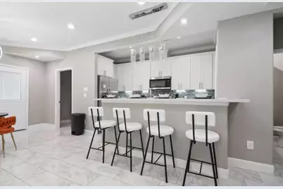 5914 Southridge Street #B, Houston, TX 77033 - Photo 17