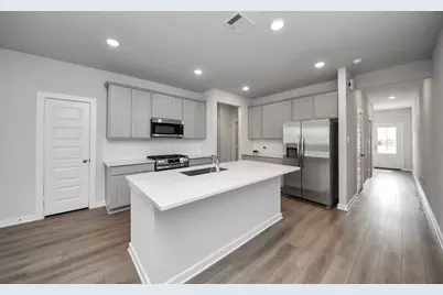 8811 Bird Branch Drive, Houston, TX 77078 - Photo 5
