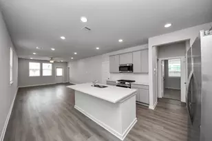 8811 Bird Br Dr, Houston, TX 77078 - Photo 3