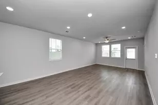 8811 Bird Br Dr, Houston, TX 77078 - Photo 15