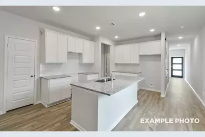8811 Bird Branch Drive, Houston, TX 77078 - Photo 7