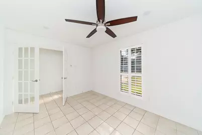 120 Meadow Bend Street, League City, TX 77573 - Photo 17