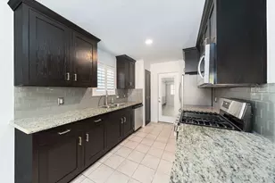 120 Meadow Bend St, League City, TX 77573 - Photo 5