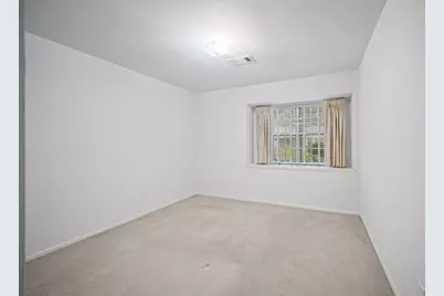 5619 Sheraton Oaks Drive, Houston, TX 77091 - Photo 17
