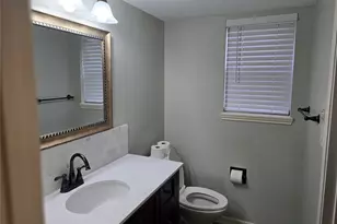 12968 Trail Hollow Dr, Houston, TX 77079 - Photo 15