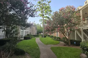 12968 Trail Hollow Dr, Houston, TX 77079 - Photo 23