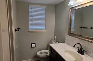 12968 Trail Hollow Dr, Houston, TX 77079 - Photo 17