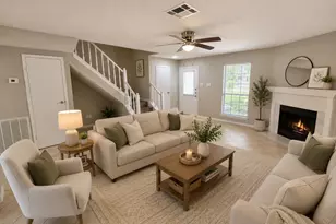 17303 Saturn Ln, Houston, TX 77058 - Photo 3