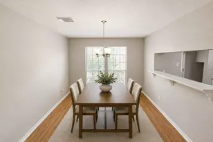 17303 Saturn Ln, Houston, TX 77058 - Photo 9