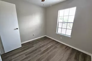 17303 Saturn Ln, Houston, TX 77058 - Photo 17