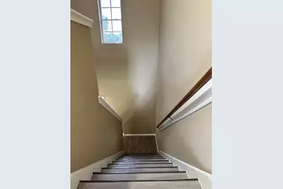 6910 Bayou Crest Drive, Houston, TX 77088 - Photo 9