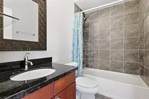 1719 Welch St, Houston, TX 77006 - Photo 11