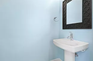 1719 Welch St, Houston, TX 77006 - Photo 11