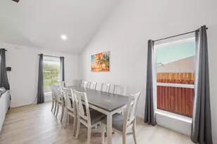 8007 Beluche Dr, Galveston, TX 77551 - Photo 9